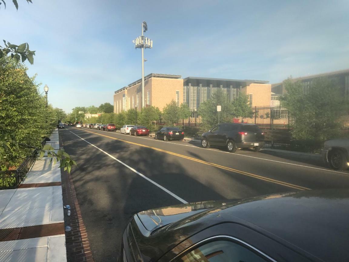 Steps To Convention Center, Downtown Dc, And Metro Station: Private And Comfortable Bedroom/Bathroom Washington Exterior foto